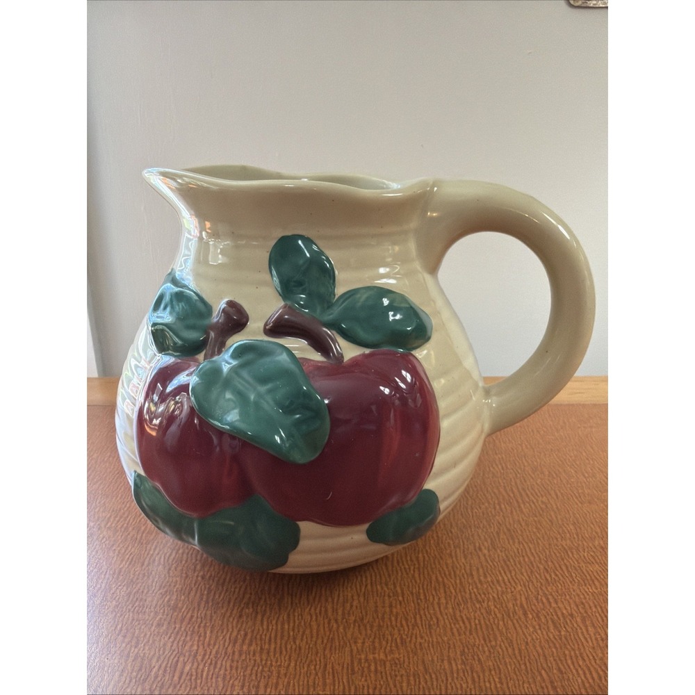 Vtg 3D Apple Design Stoneware Pitcher With Handle Beige Apple Embossed 7" Tall